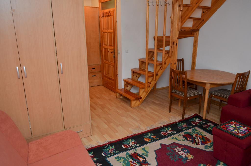 Apartments Ogorjelica Яхорина Екстер'єр фото