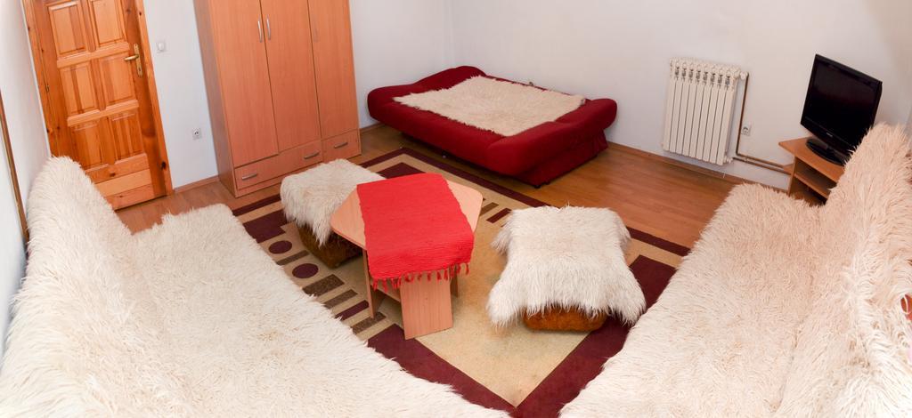 Apartments Ogorjelica Яхорина Екстер'єр фото